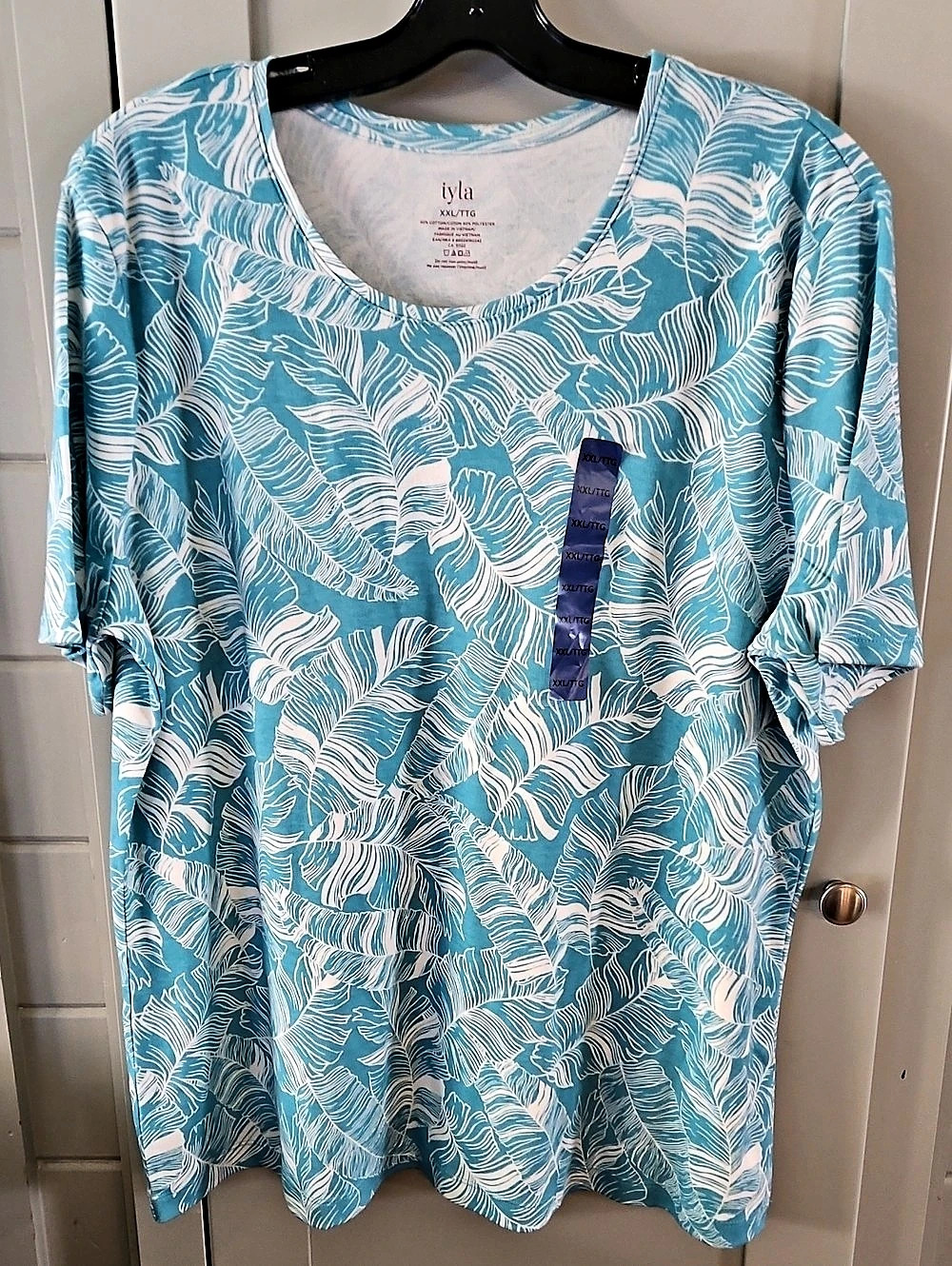 iyla Floral Short Sleeve Top in Blue & White XXL/TTG NWT Ptp 25 L28